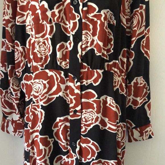 Woman’s long floral feminine fall button down maxi dress - Picture 7 of 14